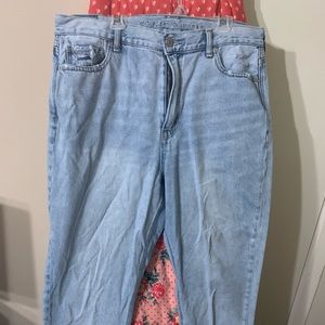 American Eagle mom jeans